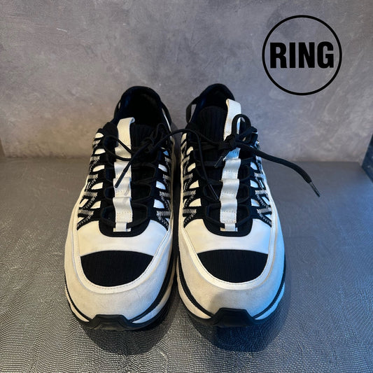 CHANEL Suede Switching Sneaker