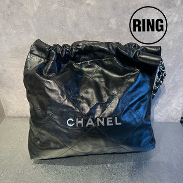 CHANEL CHANEL22 Leather Shoulder Bag